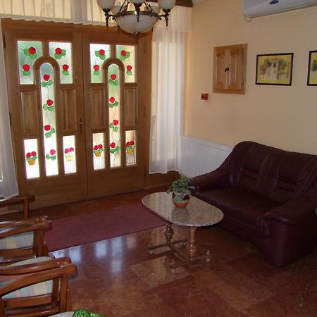 Julia Panzio Bed & Breakfast Hajduszoboszlo Luaran gambar