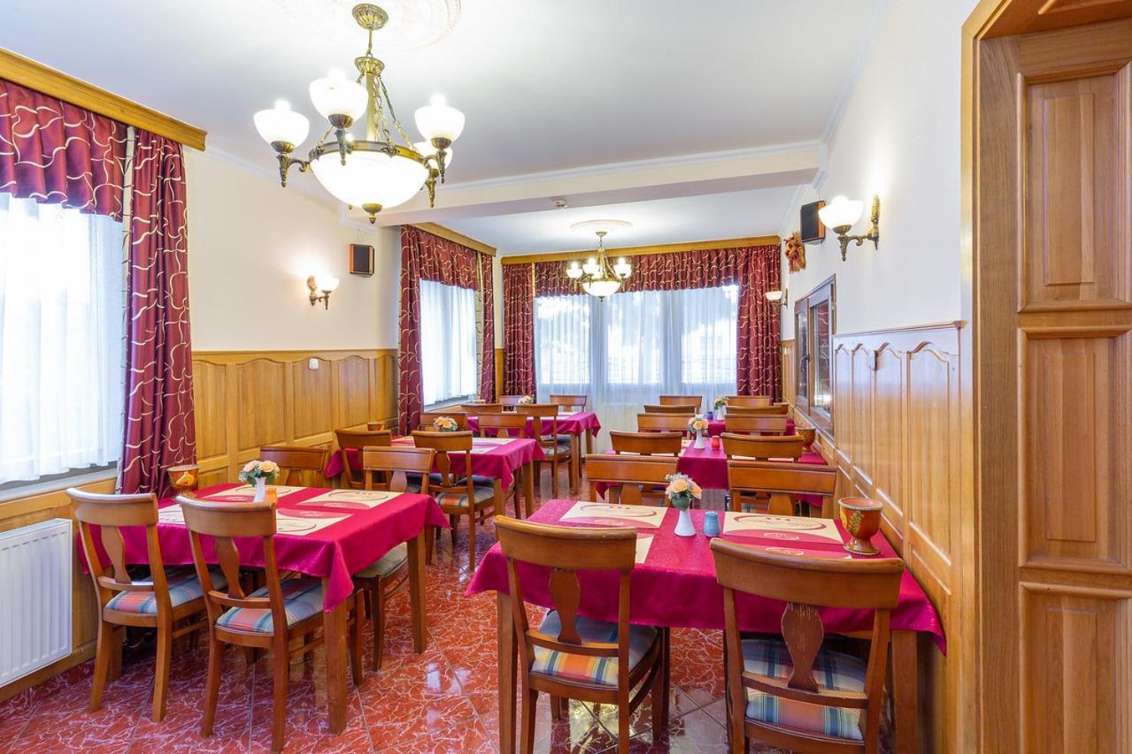 Julia Panzio Bed & Breakfast Hajduszoboszlo Luaran gambar